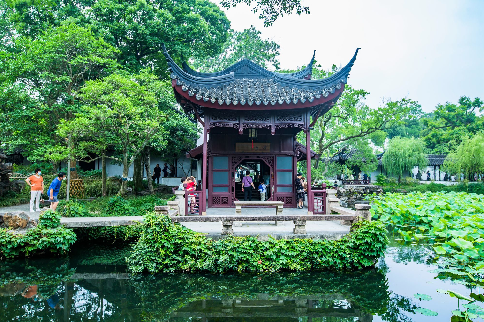 拙政园历届主人,苏州拙政园共经历多少任主人