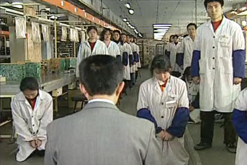 1995年韩国女老板下跪,河南小伙拒绝女老板