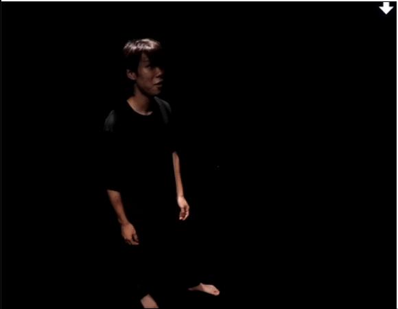 日本小哥用“世界上最黑的黑色”涂满全身!网友:像来自另个世界