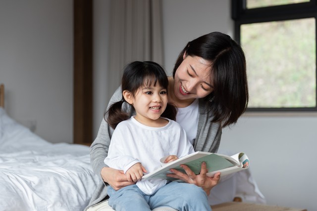 怎么让孩子脱离自卑更自信,如何引导孩子走出自卑走向自信