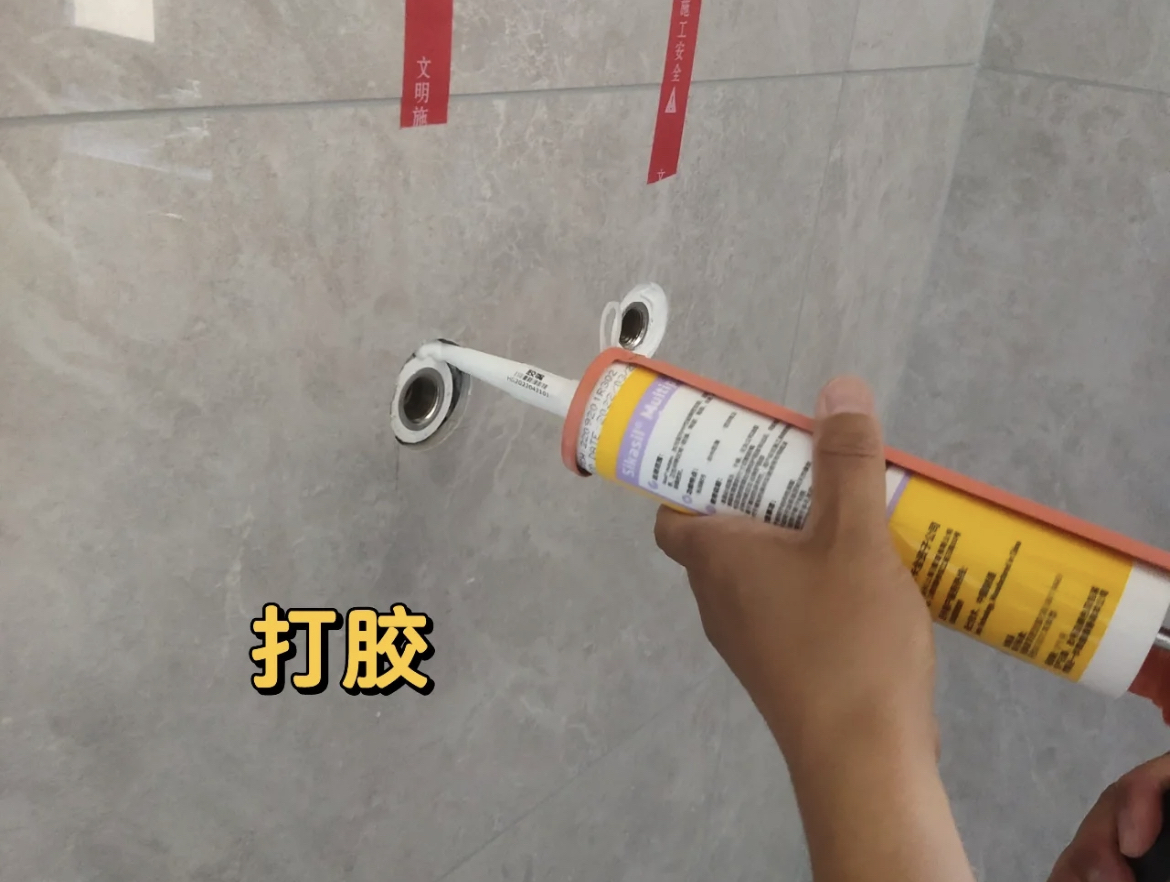 工人师傅装修卫生间,卫生间最不能容忍的4个细节