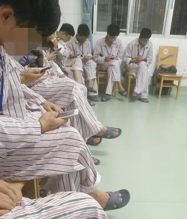 “出*身卖**体”7天赚10万！00后大学生赚快钱上瘾，要钱但不想工作