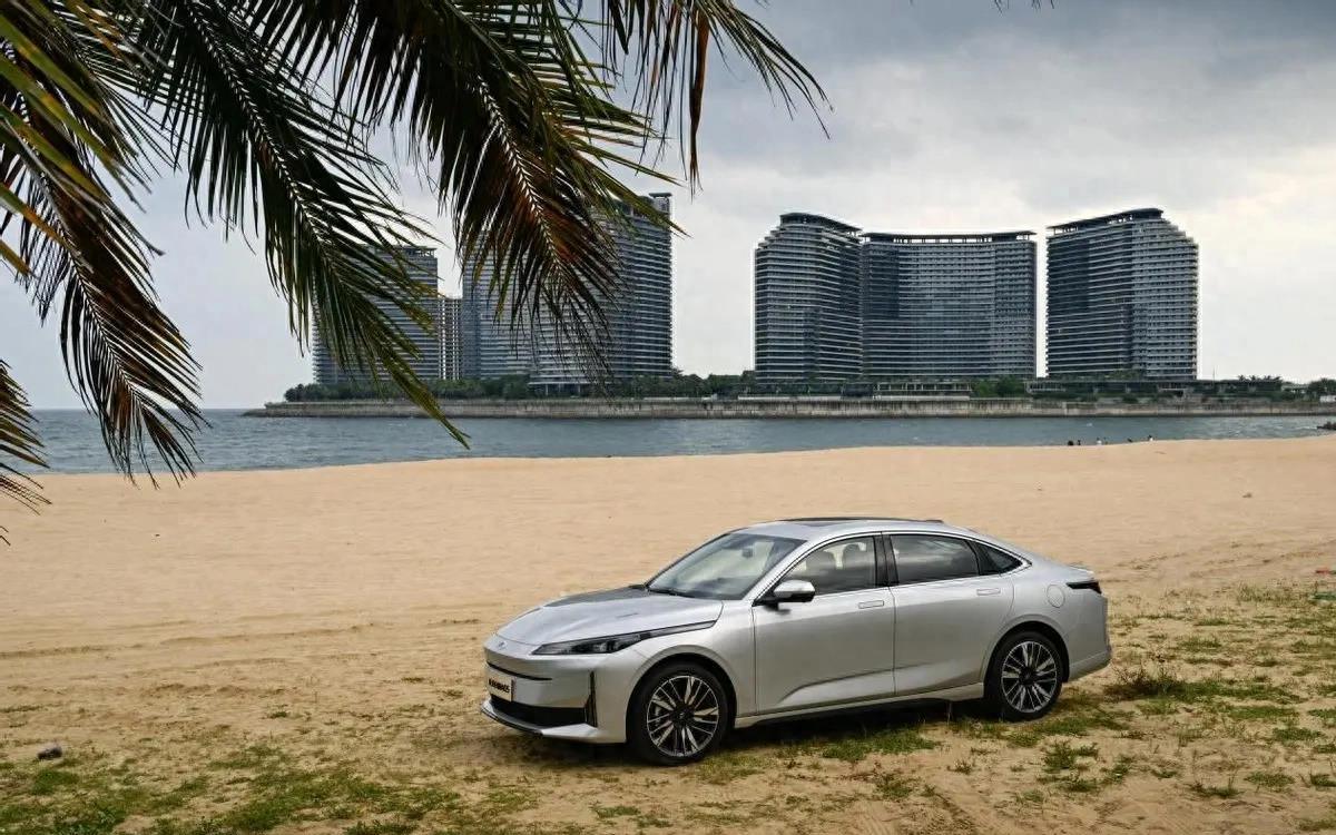 长安启源a05与秦plus冠军版对比,长安启源a07增程低配落地价