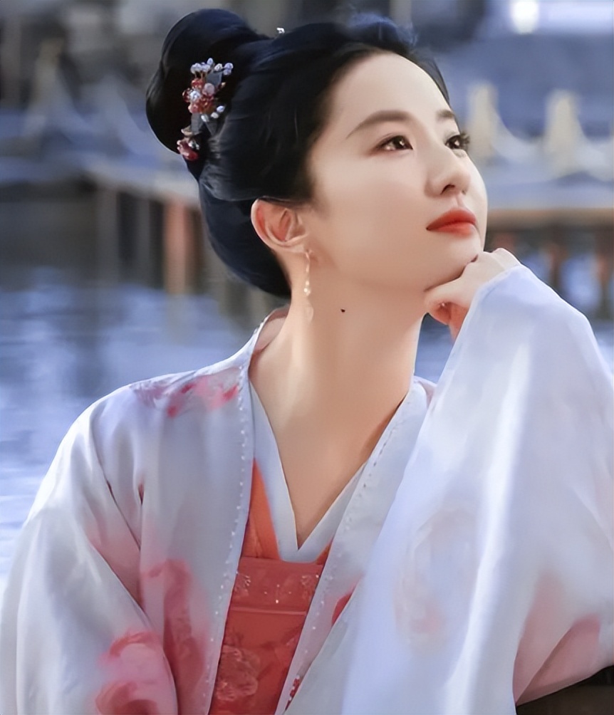 梦华录中刘亦菲的眼神戏素材视频,梦华录刘亦菲可爱片段