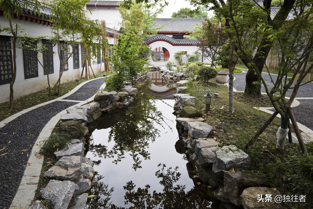 愿以深心奉尘刹解释,参观张居正故居