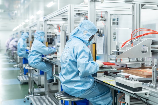 当外国制造开始去中国化时，当务之急是提高工人薪资待遇