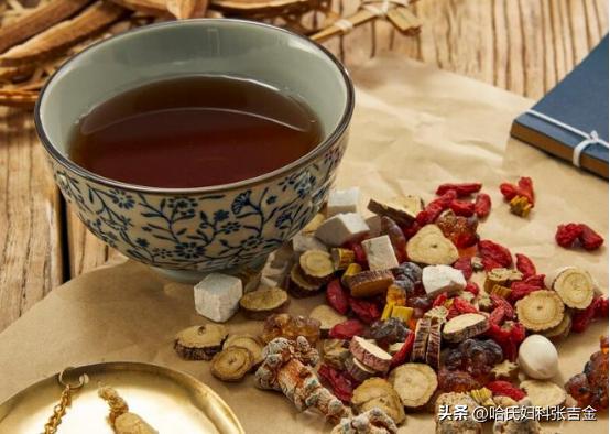 月经又少又黑又干怎么调理,中医有什么方法治疗47岁月经不调