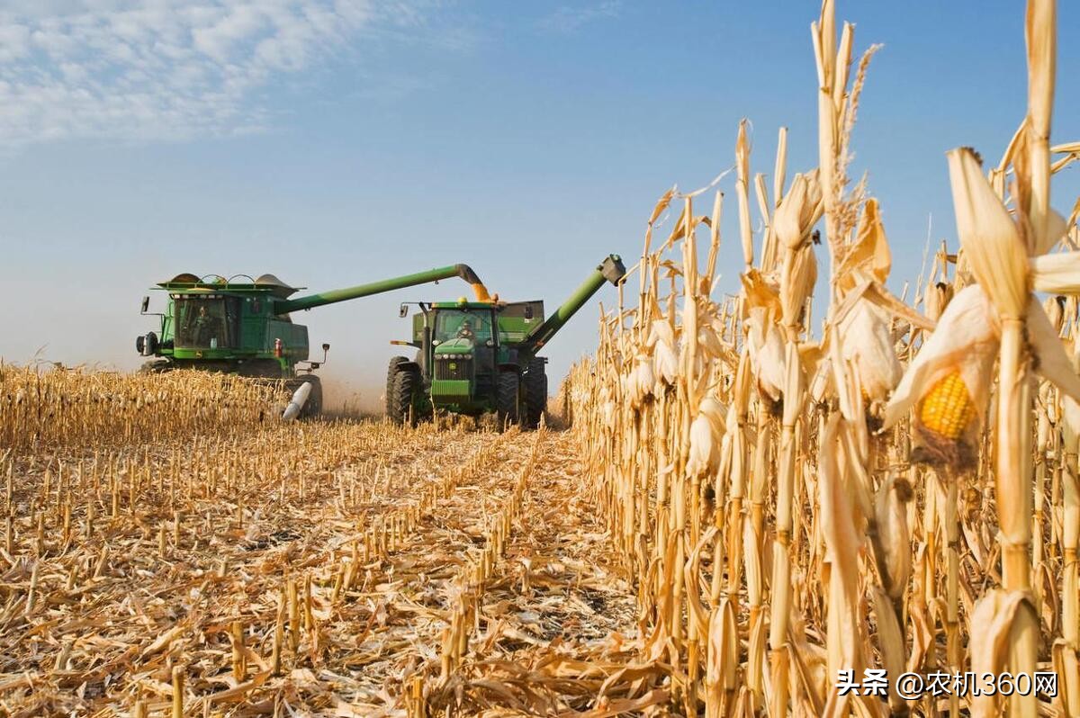 河北英虎玉米收割机多少钱一台,全国玉米收割机销量排行榜