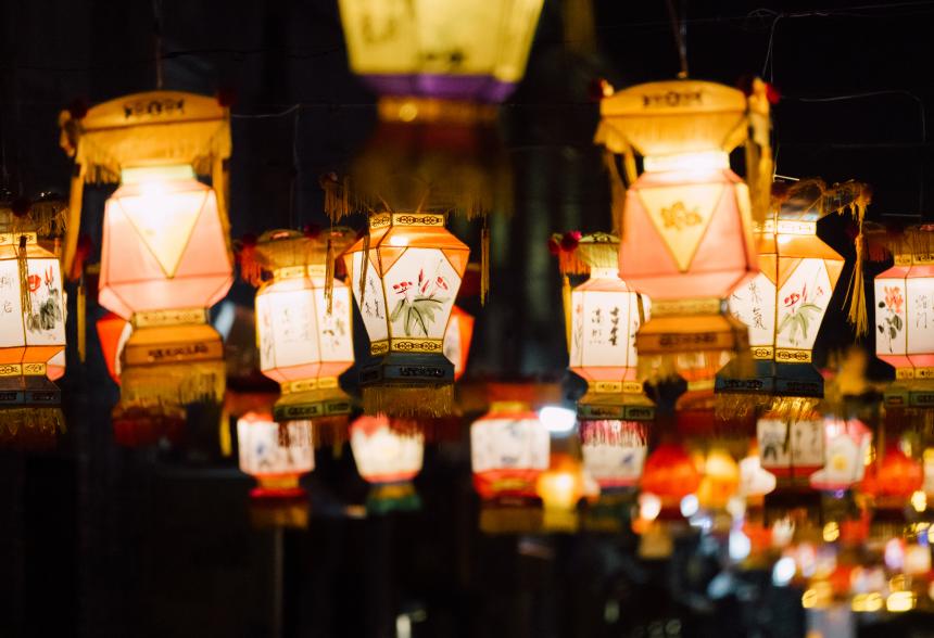 花灯亮了年味儿浓了,辛弃疾上元灯会