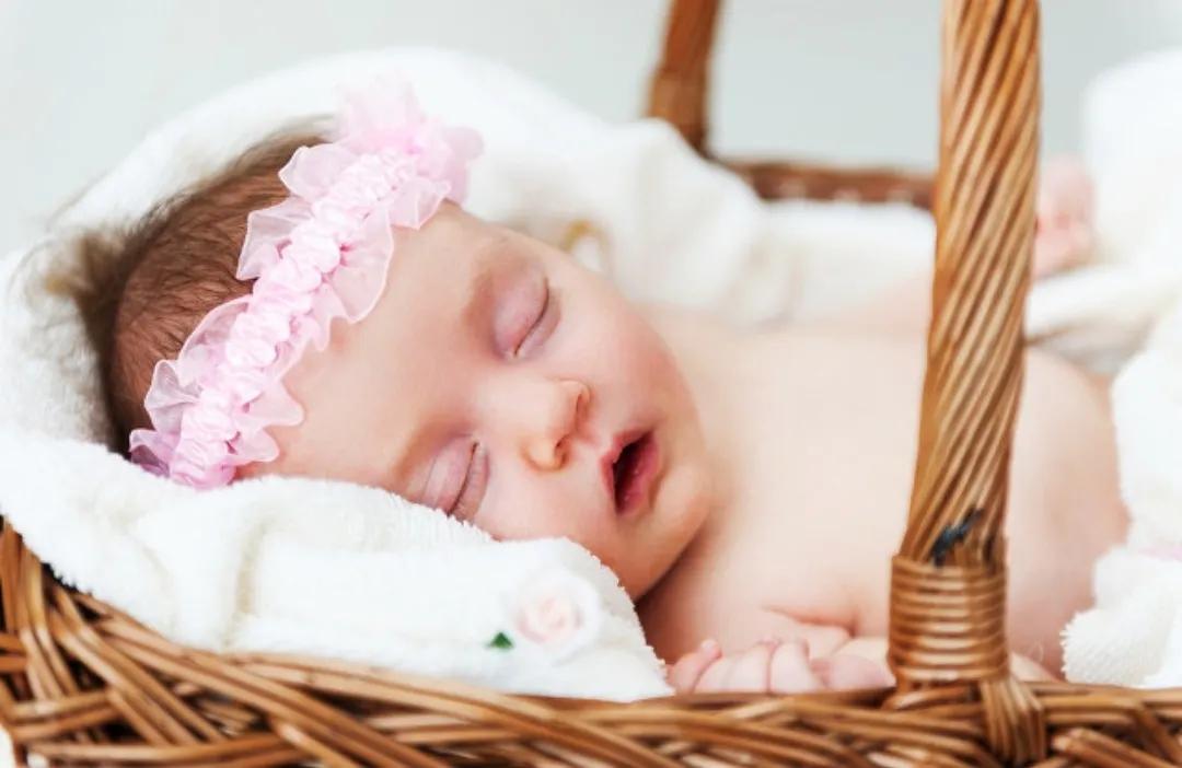 三个月的宝宝口水多,宝宝口水比较多怎么办