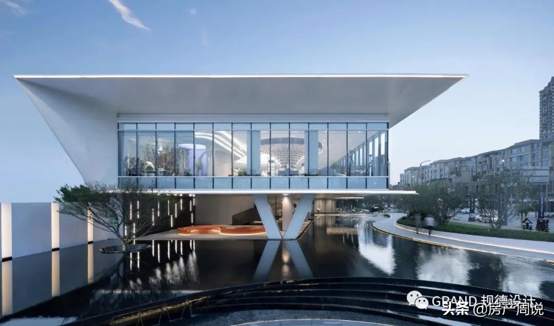 为什么有的小区一楼架空,为什么有些小区一楼是架空层