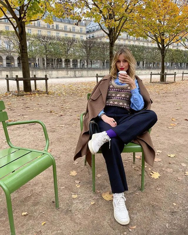 毛衣衬衫叠穿搭配什么裤子,冬天衬衫如何搭配毛衣