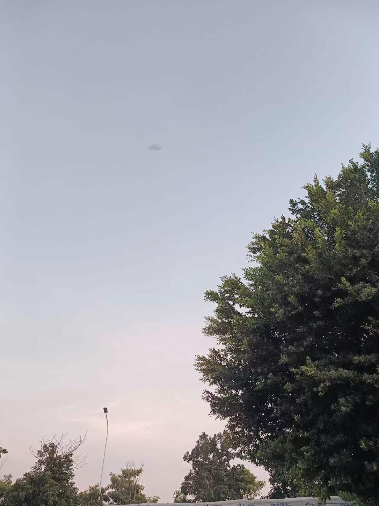 闈掓煚鑻忔墦鑹瞘ameboy,灏忓尯閲岄亣鍒颁竴涓皬鐢峰