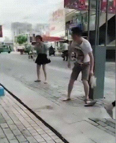 爆笑gif趣图超级搞笑图片精彩合集,雷军幽默搞笑动图gif