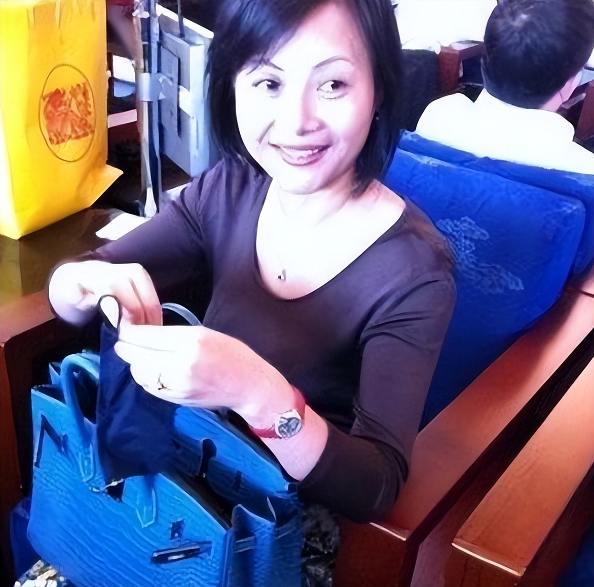 郭美美当年所犯何罪,郭美美事件中坐轮椅的人是谁