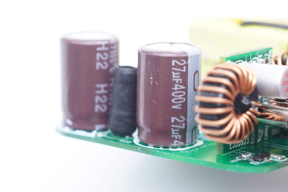 aohi奥海30w氮化镓充电器拆解,倍思氮化镓三代65w充电器拆解视频