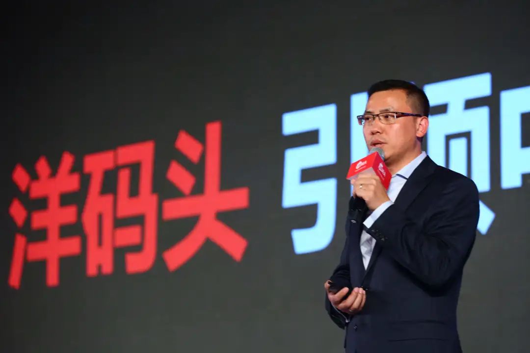 烧光10亿，房租都交不起！中国“代购”一哥，要靠传销自救？