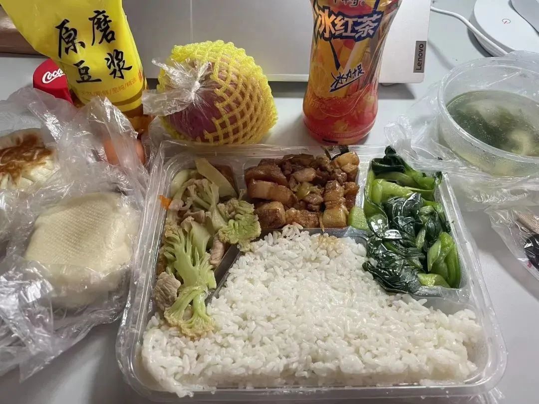 新一轮疫情哪些学校封校了,关于疫情期间各个高校封校