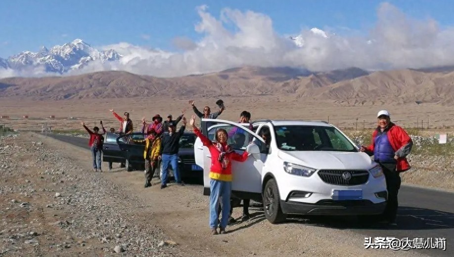 情侣野外发现尸体,情侣拜天地