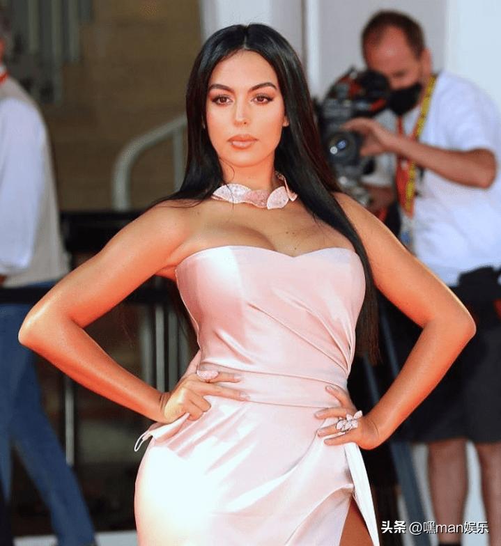 乔治娜罗德里格斯情史,乔治娜罗德里格斯微博