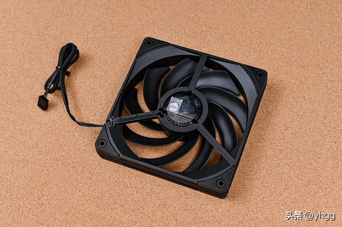 低调实用中塔——ROGZ690HERO+影驰4070Ti+银欣FARAB2装机展示