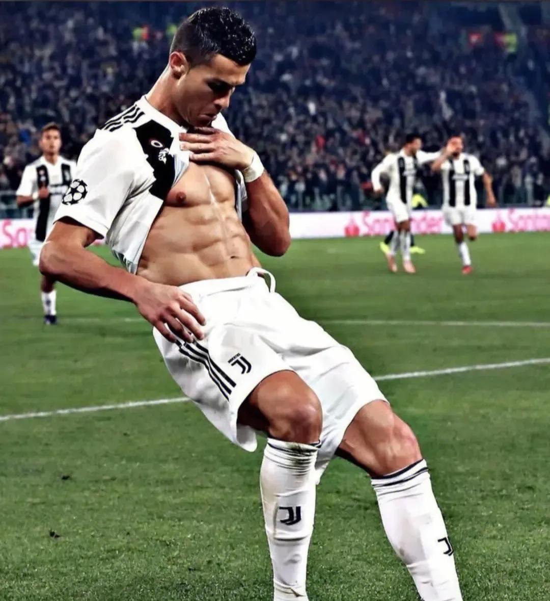 足球运动员c罗梅西排名,体育界的偶像c罗