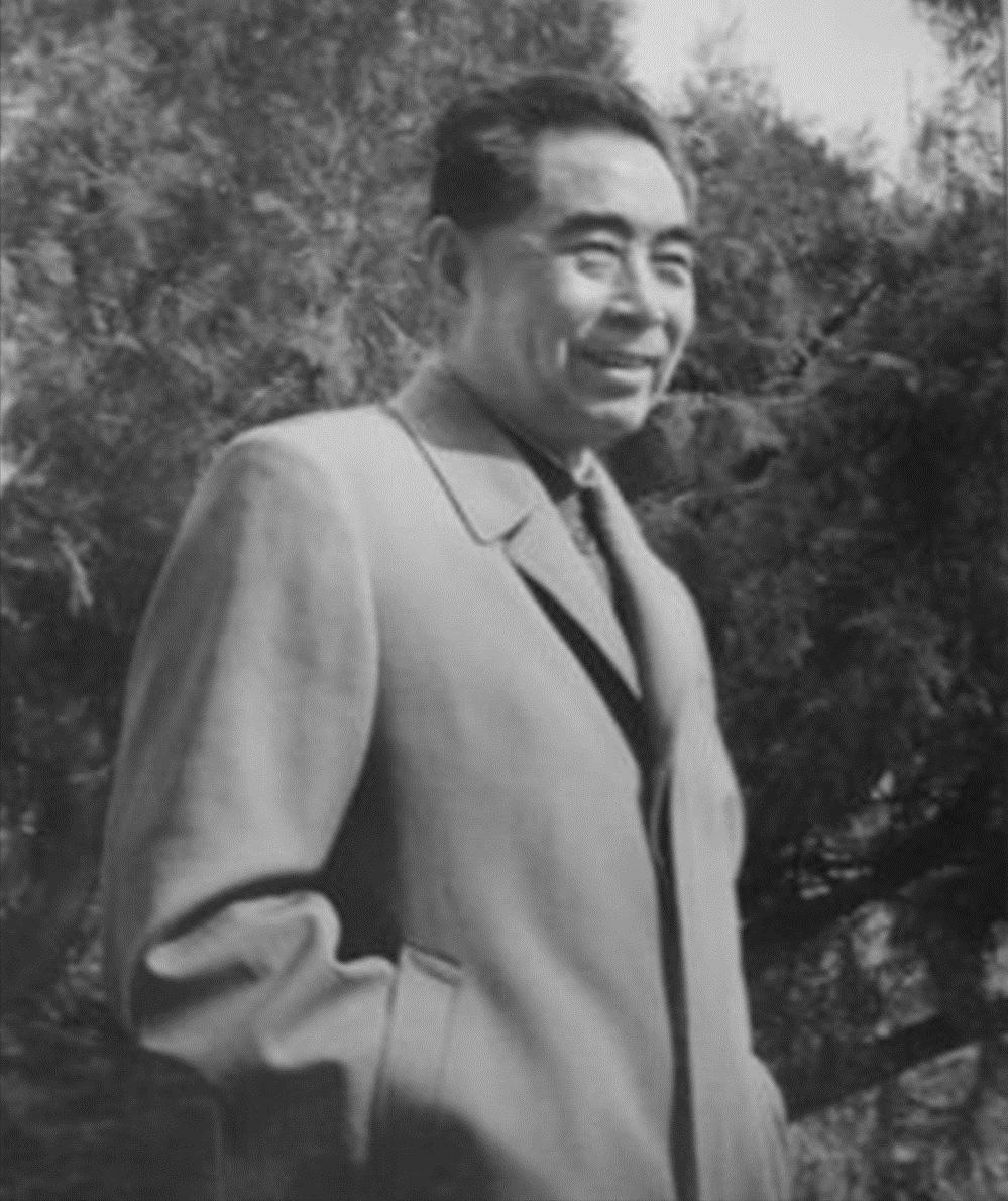 53年一中年妇女求见周总理，称是周总理“妻子”：给我一分钟时间