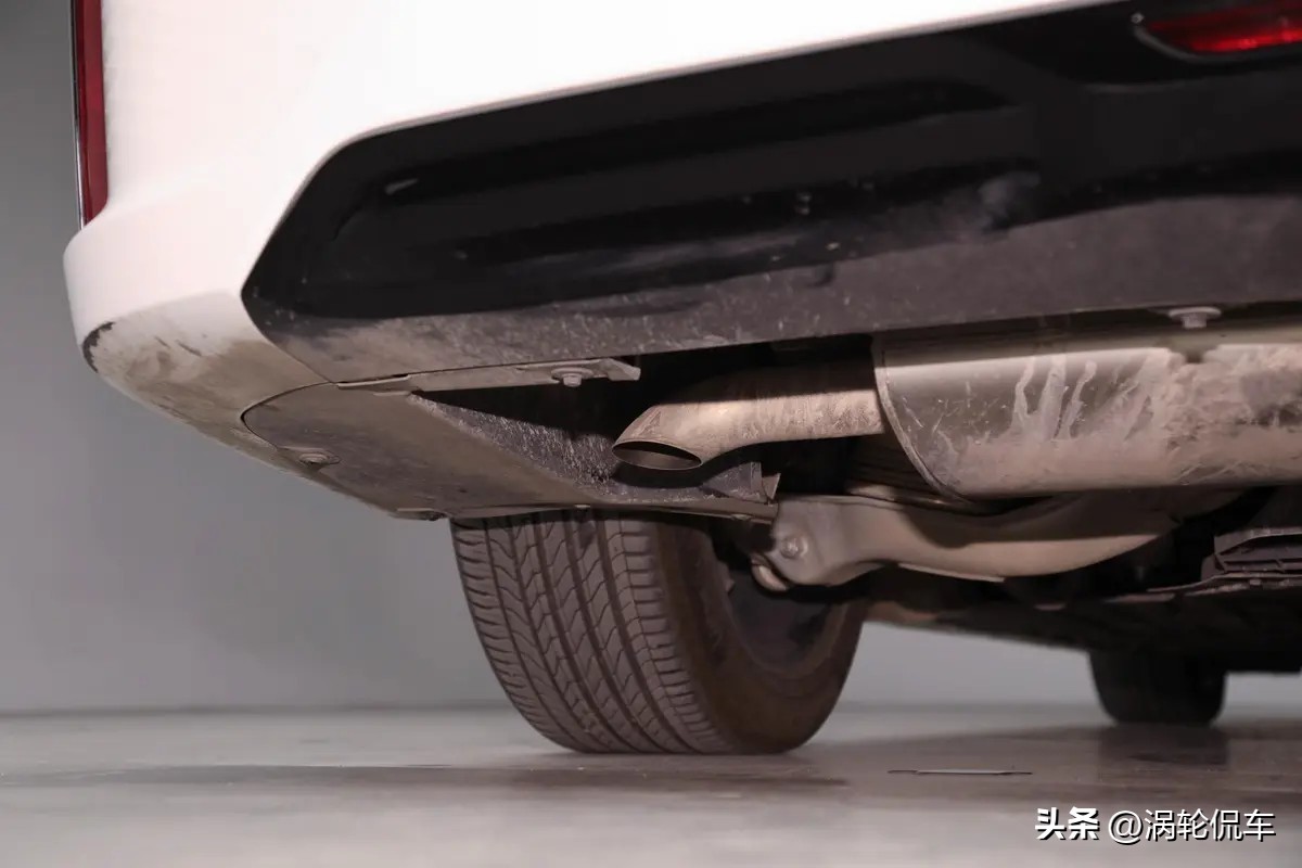 传祺m8这才是豪华mpv该有的样子,国产mpv传祺m8试驾