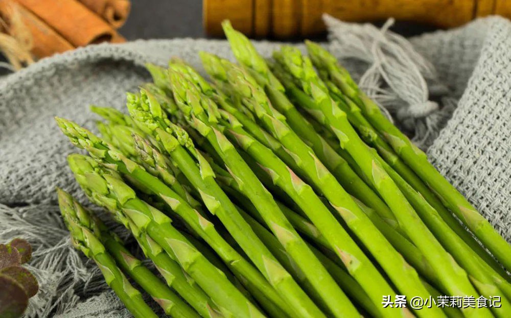 减肥低热量蔬菜食物一览表,越吃越轻的减肥蔬菜