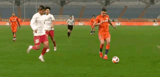 莫伊塞斯罚点球视频,莫伊塞斯亚冠点球