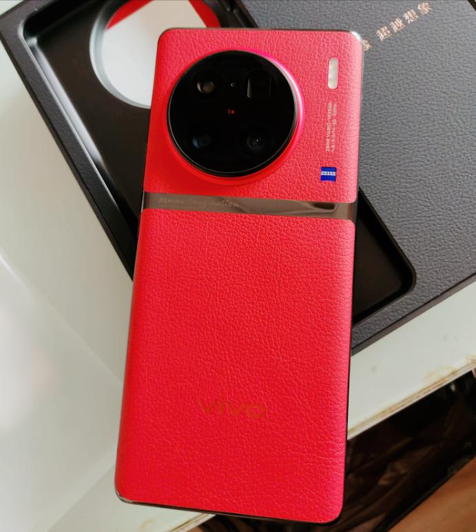 vivoX90Pro+民间评测，放弃低配iPhone14，入手国产机皇对了吗？