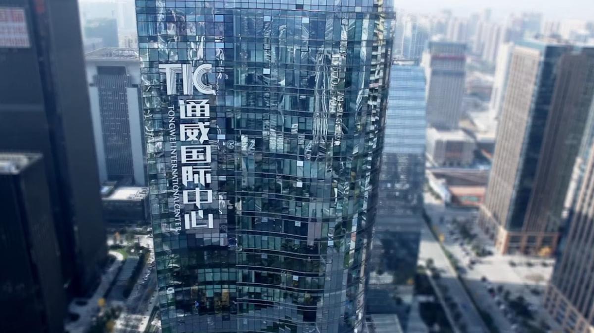 养鱼老板靠什么赚钱,一个养鱼池怎样经营才能挣到钱