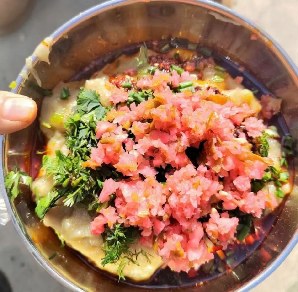 外地朋友来四川吃美食,外地朋友来四川吃苍蝇馆子