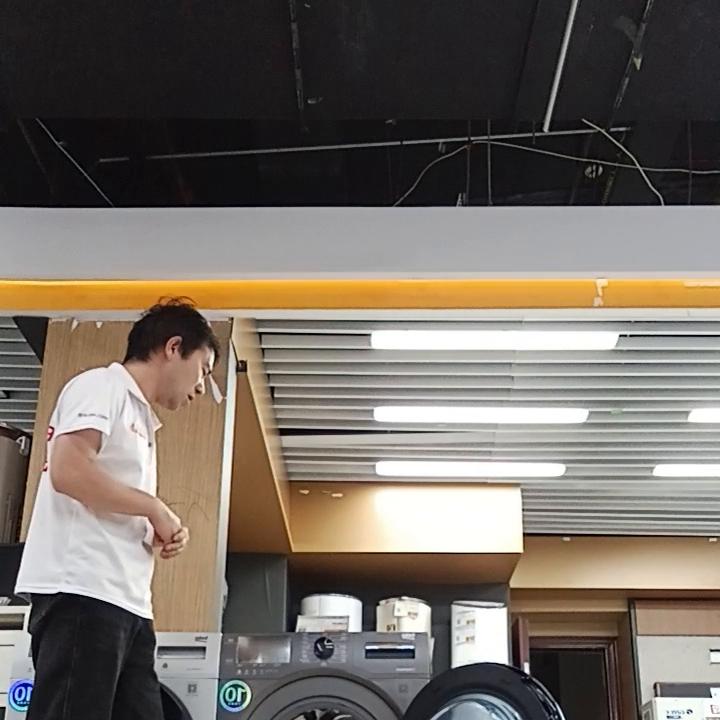 苏宁实体店买的倍科滚筒洗衣机,苏宁卖的倍科洗衣机