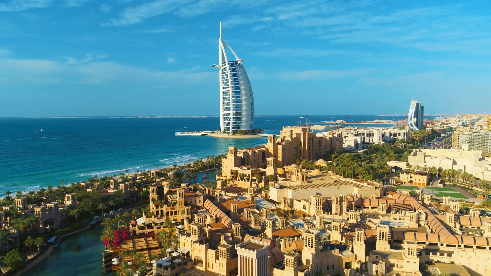 中东阿联酋土豪身价,阿联酋是中东国家吗