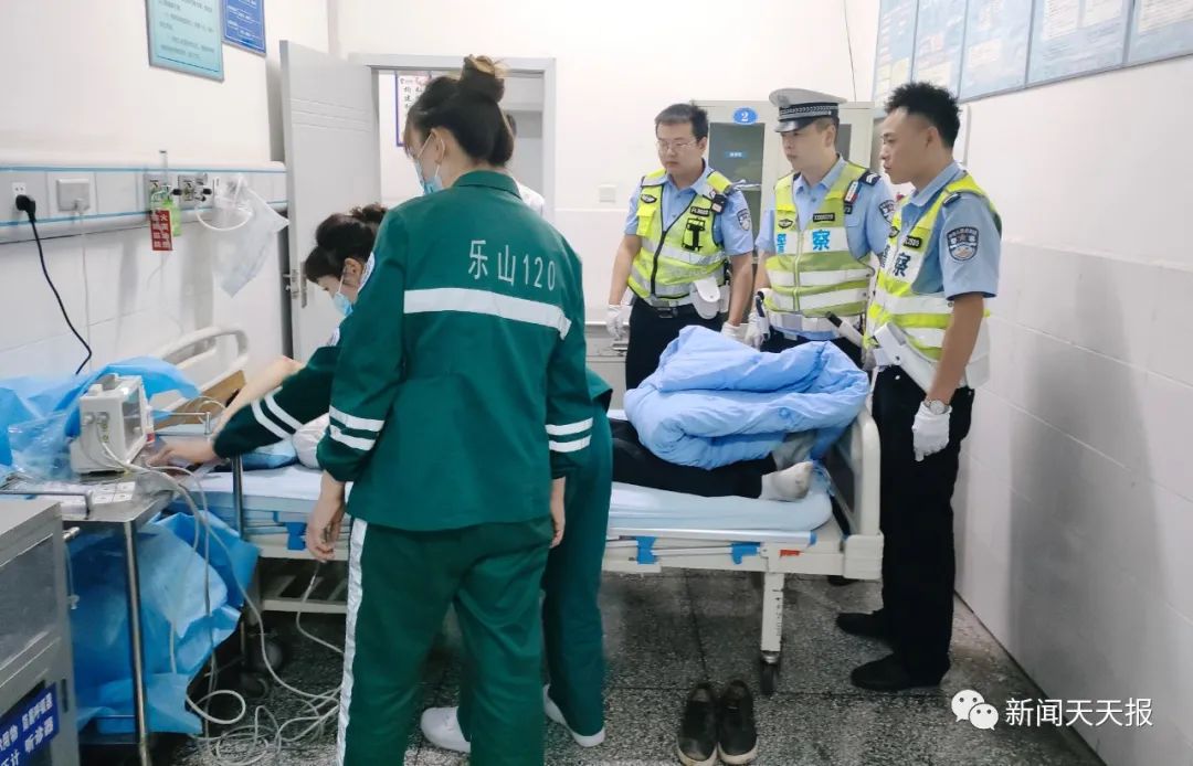 ​乐山一男子突发癫痫，危急时刻，他们伸出了援手......