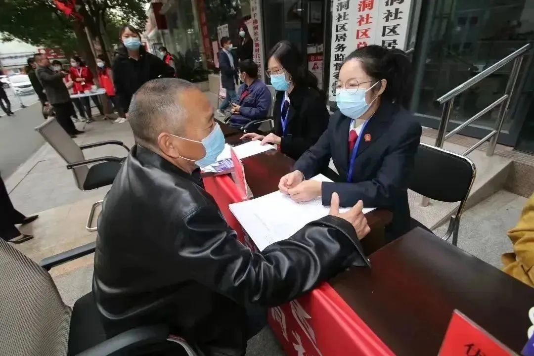 我们在青训营⑤|春风相携逐梦人,共话法治星辰梦