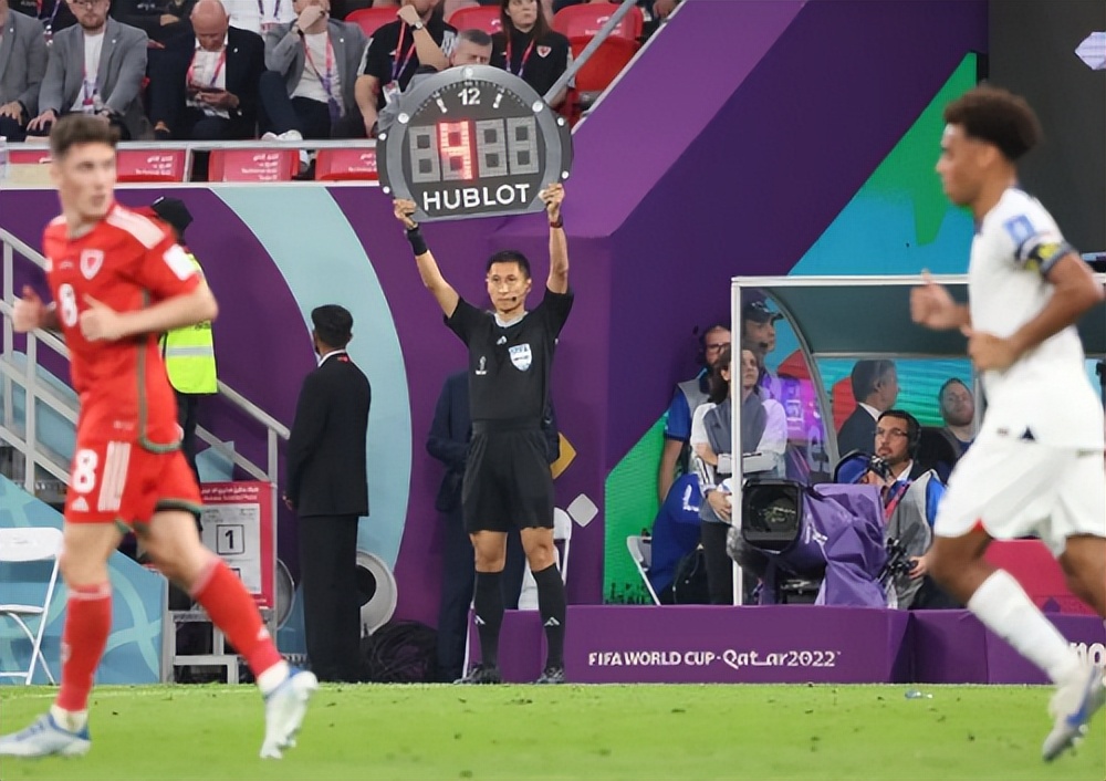 国足蛀虫李铁：罪行不止敛财上亿，戴罪立功曝光足坛背后*b大**oss