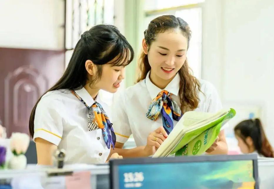 中国邮政往届大专招聘,中国邮政本科生最新待遇