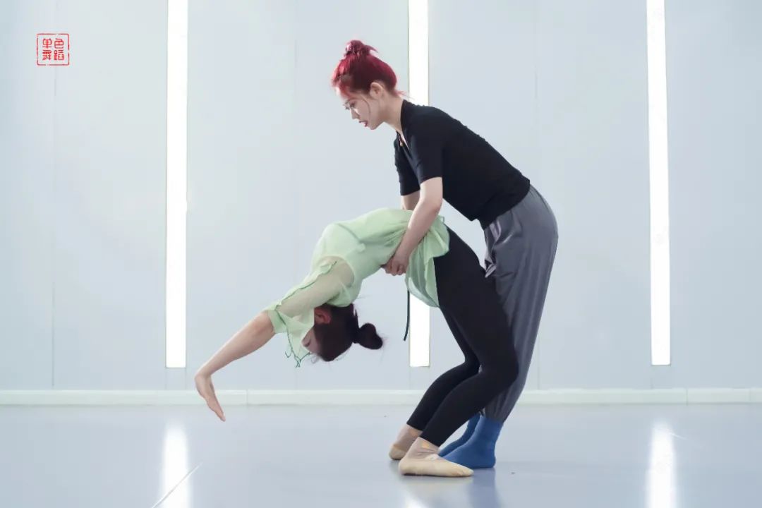 孩子肢体不协调可以学舞蹈吗,肢体不协调适合学舞蹈吗