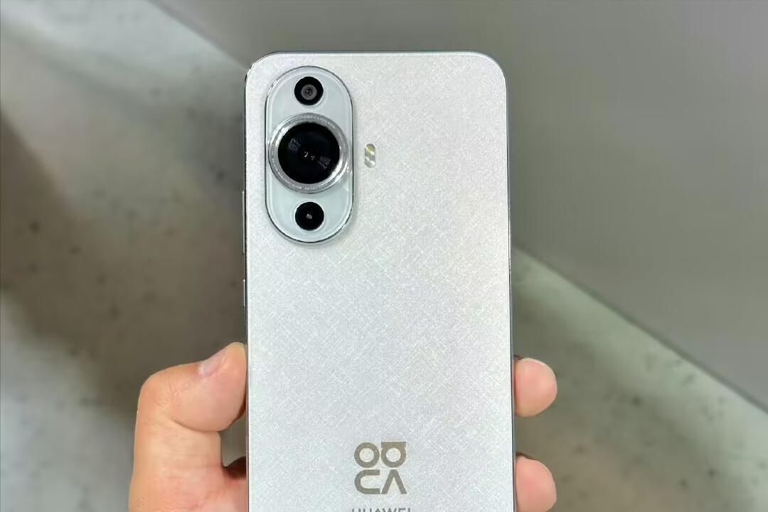 一加ace2手机排行,手机热销榜第一名华为2000左右