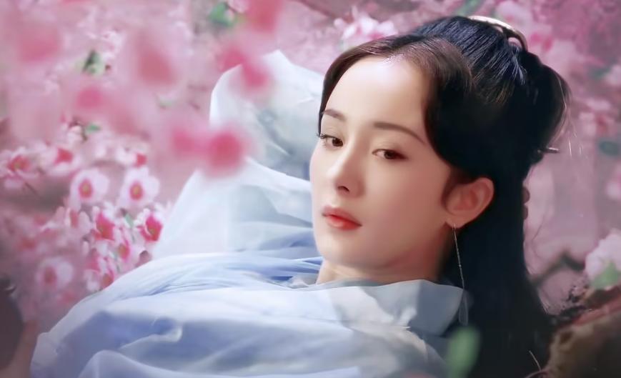 赵丽颖拍吻戏不雅的采访,杨幂和赵丽颖吻戏