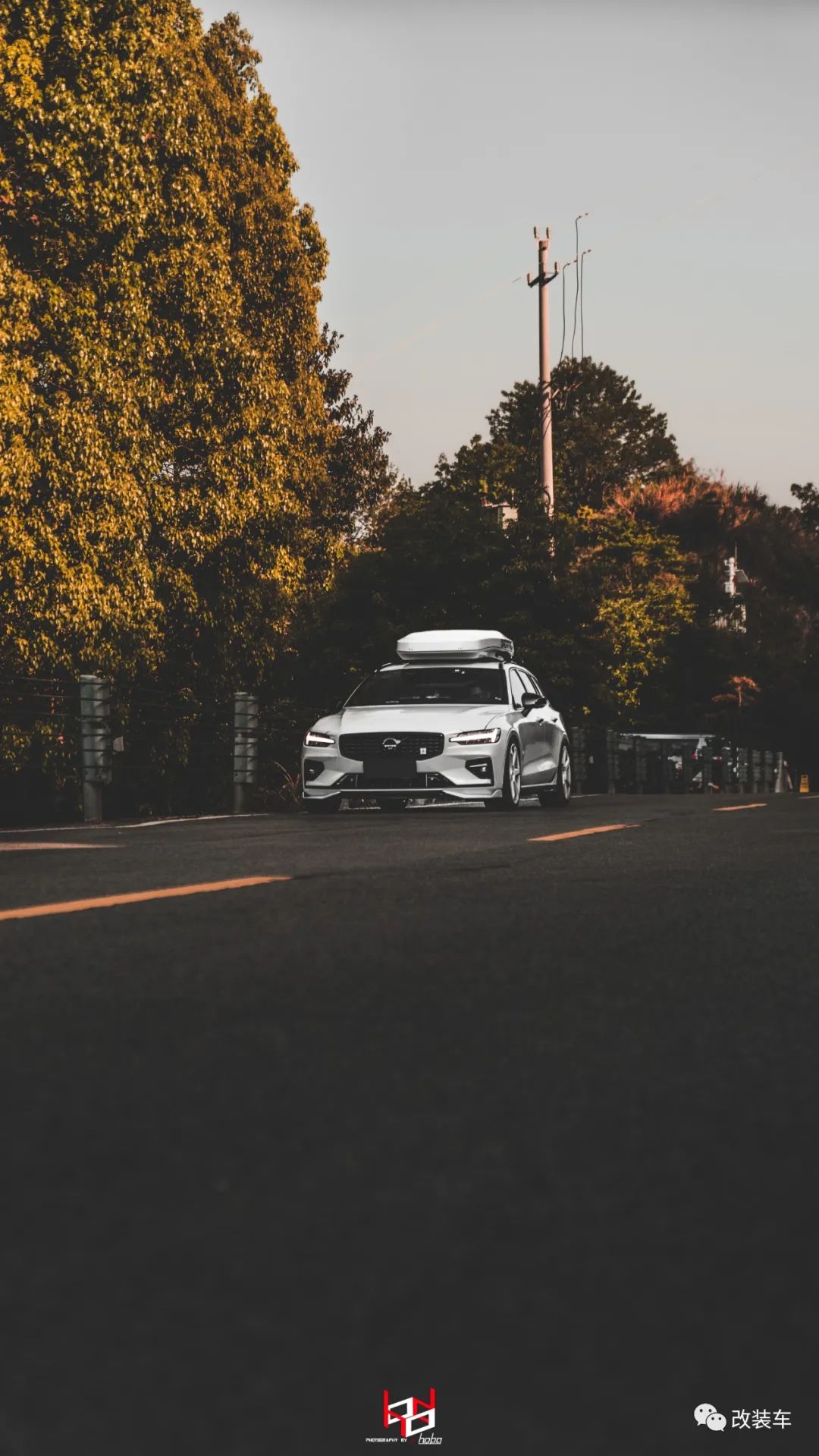 沃尔沃v60黑武士改装,深度试驾全新沃尔沃v60