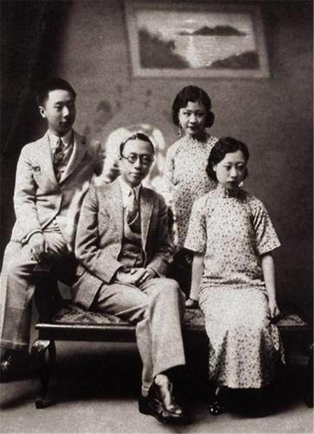 张学良晚年提到末代皇帝，随后怒言：我若是*产党共**，一定会灭他