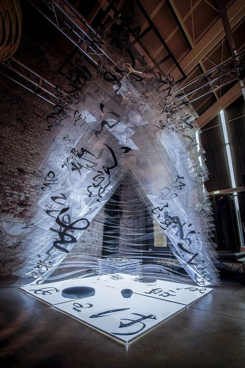 导光板与导光条区别,导光板材质有哪些