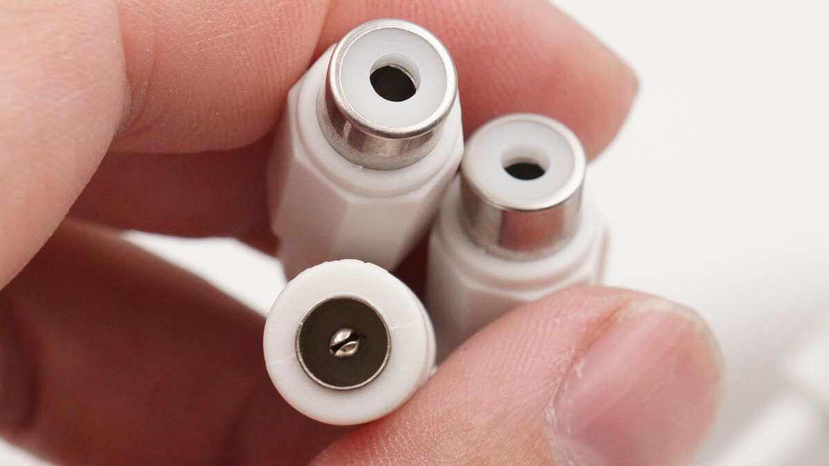 熟悉亦不熟悉,内部长啥样?拆解长视高清网络监控摄像机看看