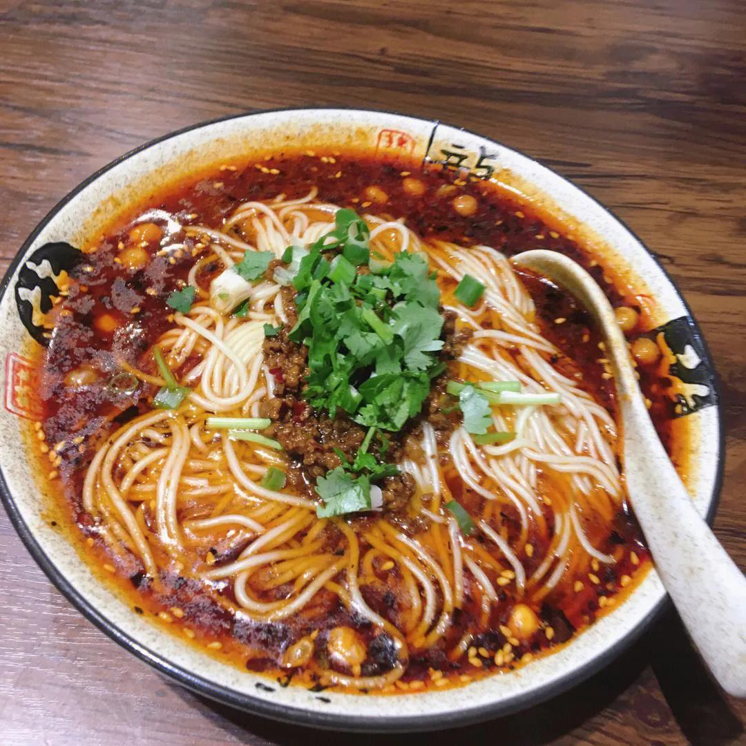 正宗重庆小面专用酱麻辣鲜香,重庆小面火辣调料