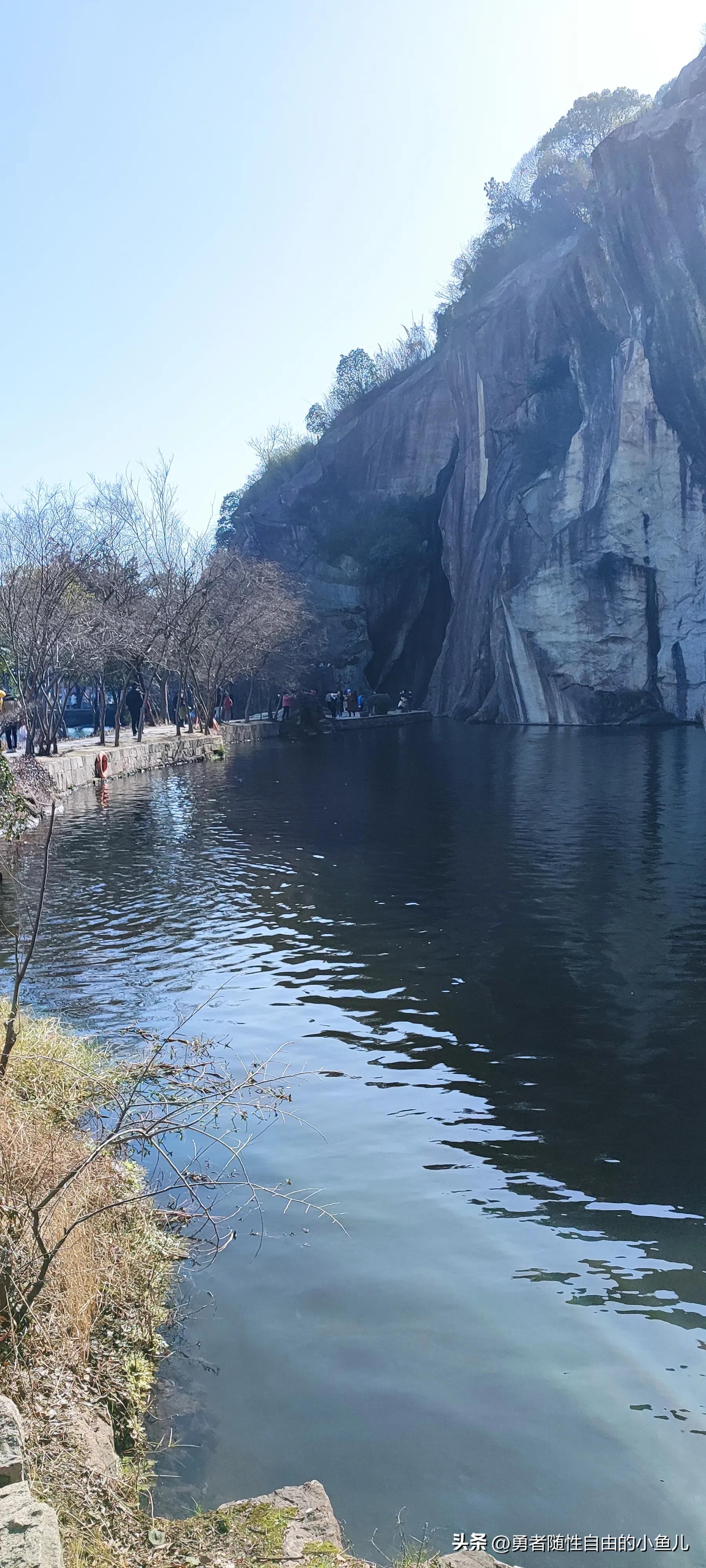 绍兴东湖是人工还是天然,绍兴东湖属于越城区吗