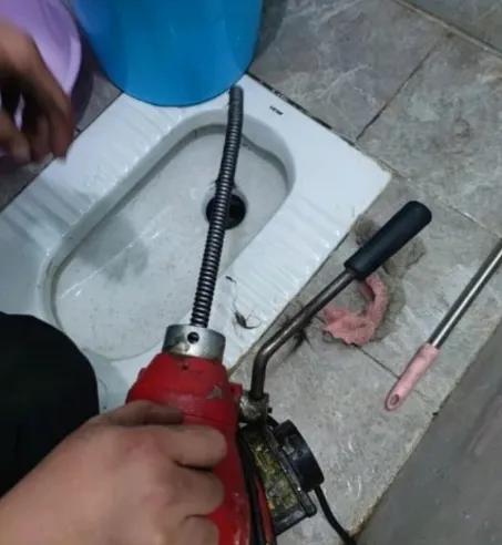 自己在家修马桶漏水,修马桶渗水多少钱