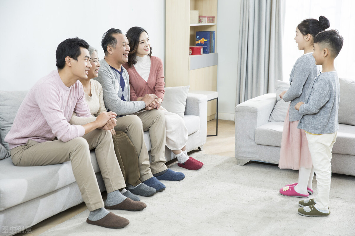 爸妈没儿子女儿出嫁后父母怎么办,女儿嫁人了父母怎么办